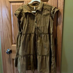 Free People smock dress or tunic top hundred percent cotton super comfortable